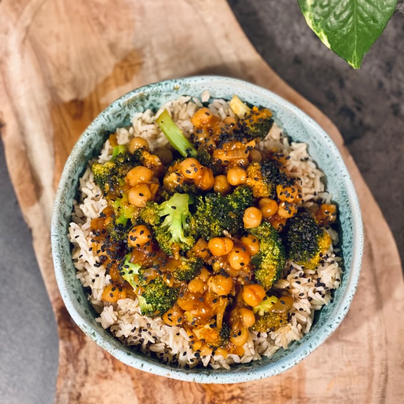 Broccoli Stir Fry with Chickpeas