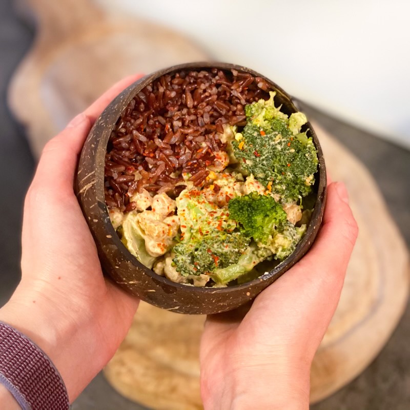 Tahini Chickpea and Broccoli Bowl | Plantiful